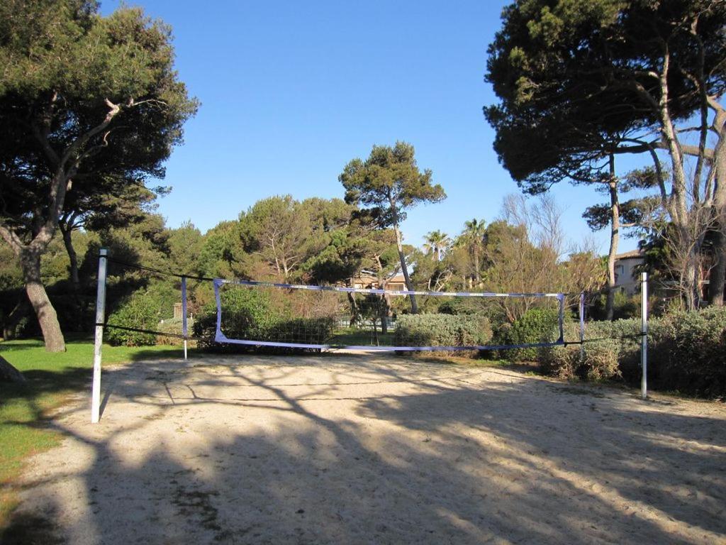 La Badine 5P Plage Piscine Clim Jacuzzi Parc Luxuriant Hyeres Luaran gambar
