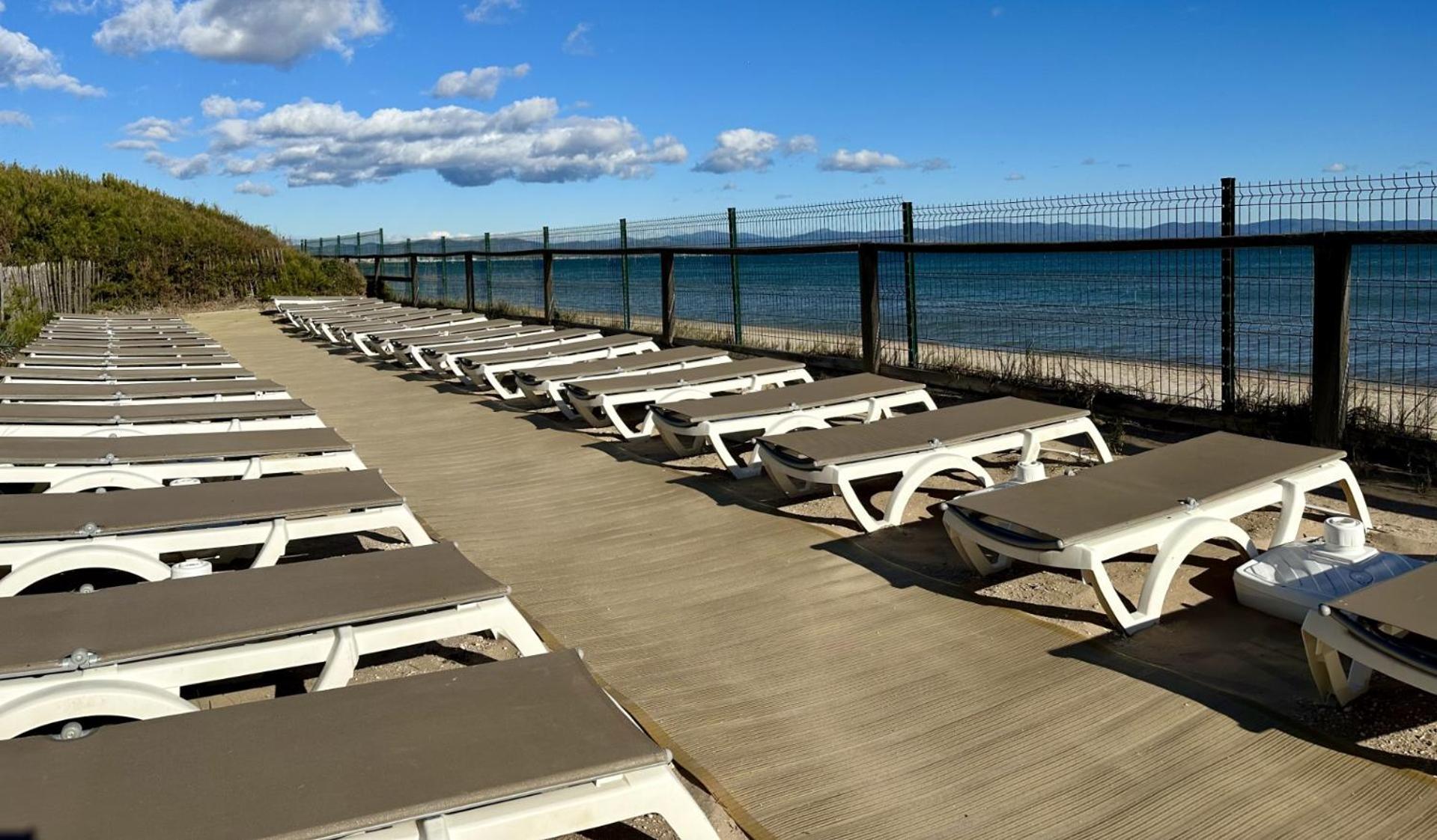La Badine 5P Plage Piscine Clim Jacuzzi Parc Luxuriant Hyeres Luaran gambar